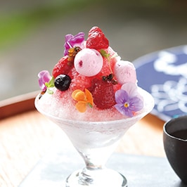 いちごとほうじ茶のかき氷