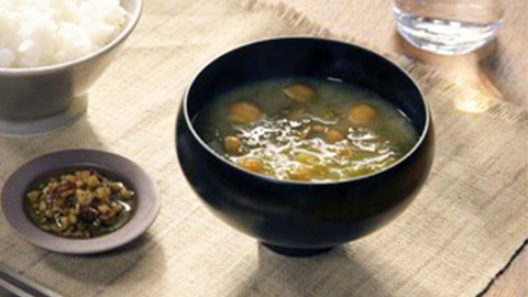 あおさとなめこのお味噌汁