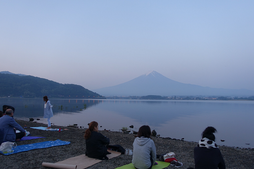 2018年世界遺産ヨガの富士山