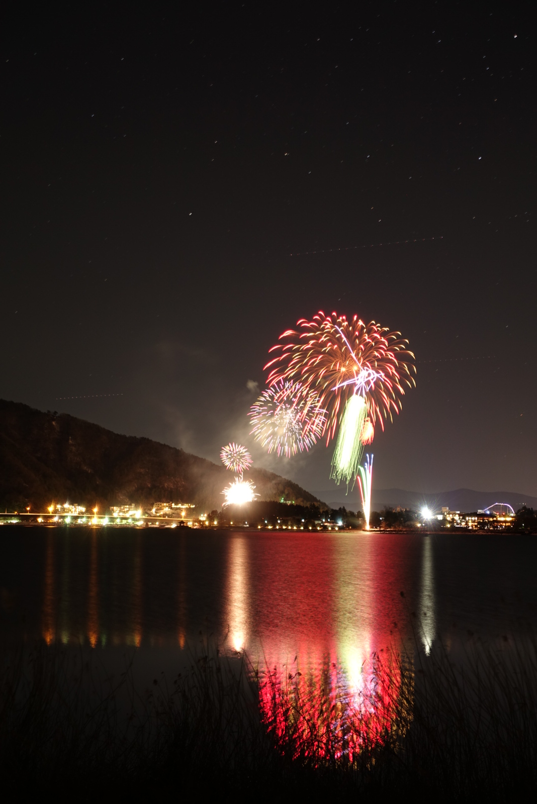 河口湖冬花火