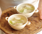 カブと鶏肉のスープ